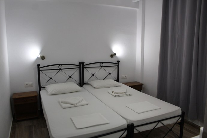 Imagen de la habitación del Hotel Zeus, Samos. Foto 17