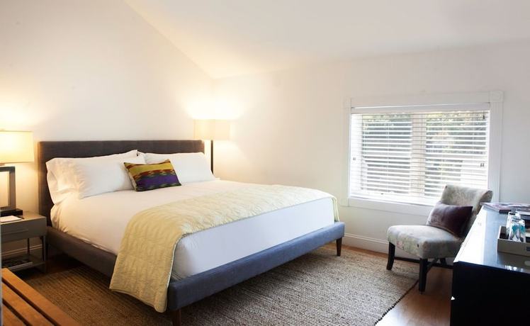 Imagen de la habitación del Hotel Zey. Foto 8