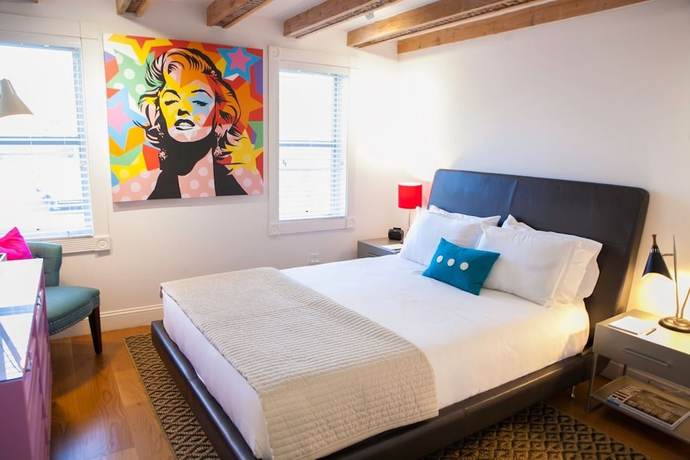 Imagen de la habitación del Hotel Zey. Foto 11