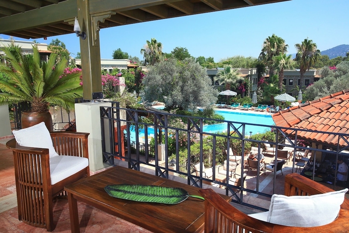 Imagen de los interiores del Hotel Zeytinada. Foto 8