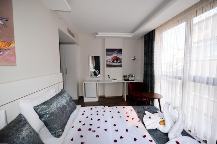 Imagen de la habitación del Hotel Zeytindali. Foto 12