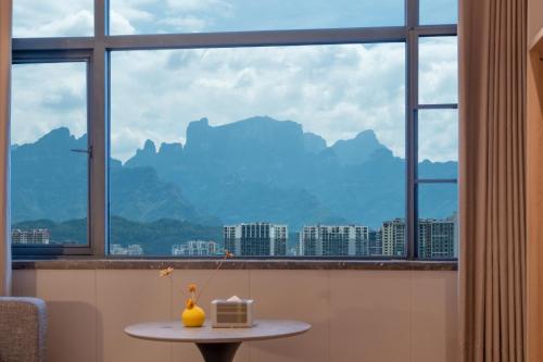Imagen de la habitación del Hotel Zhangjiajie Homeinn Plus. Foto 16