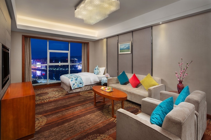 Imagen de la habitación del Hotel Zhangjiajie Huatian. Foto 14