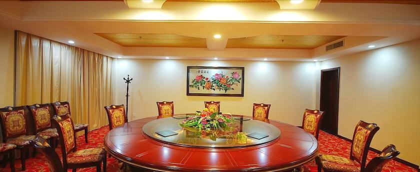 Imagen del bar/restaurante del Hotel Zhangjiajie Jiang Han. Foto 4