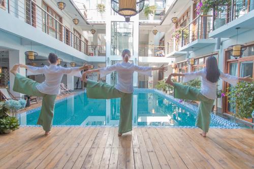 Imagen general del Hotel Zhangjiajie Maosao Inn. Foto 4