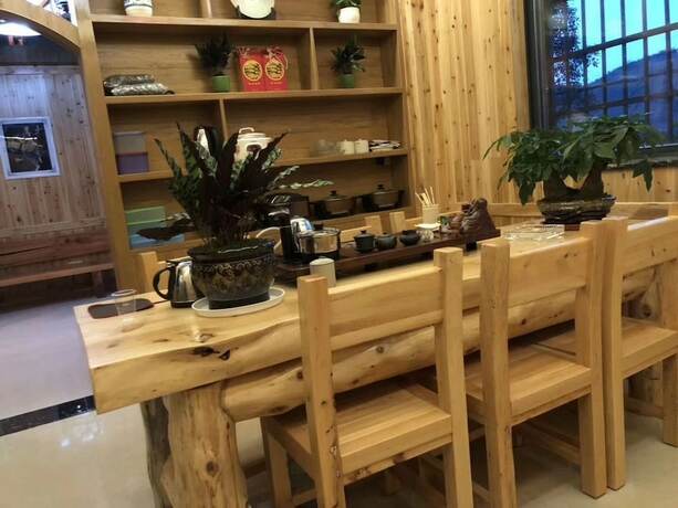 Imagen del bar/restaurante del Hotel Zhangjiajie Yunqi Inn. Foto 5