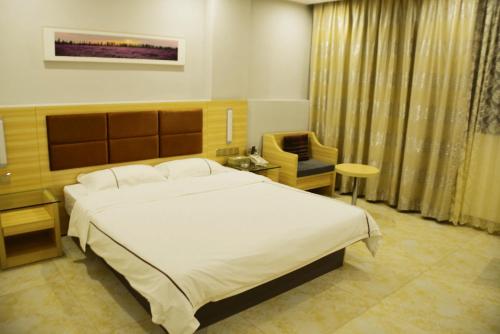 Imagen general del Hotel Zhanjiang Dongjian Xiaochengzhixing. Foto 1