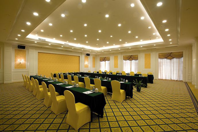 Imagen de los interiores del Hotel Zhaoqing Phoenix. Foto 3