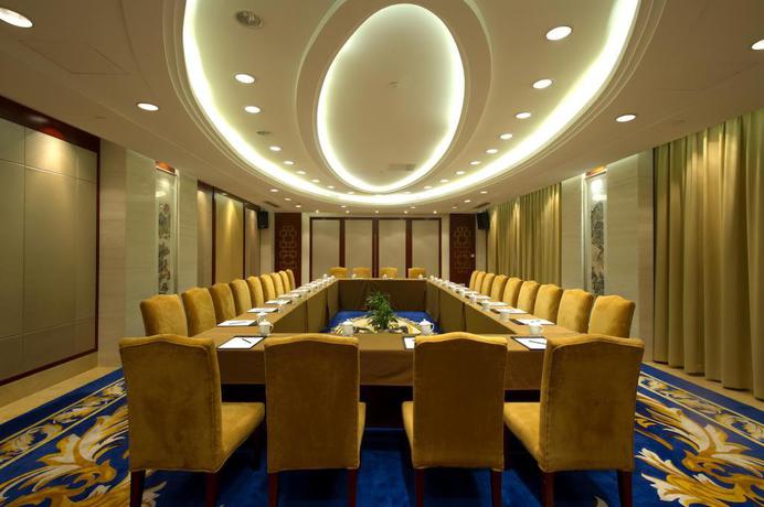 Imagen de los interiores del Hotel Zhejiang Hotel. Foto 11