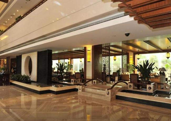 Imagen de los interiores del Hotel Zhejiang Hotel. Foto 13