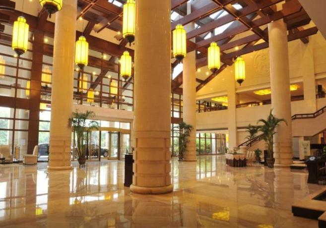 Imagen de los interiores del Hotel Zhejiang Hotel. Foto 14