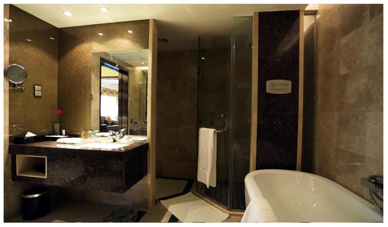 Imagen de la habitación del Hotel Zhengzhou Jianguo. Foto 8