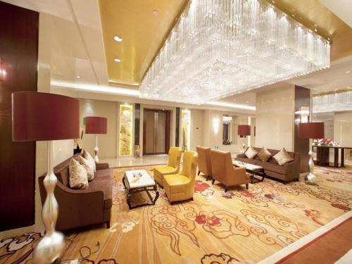 Imagen general del Hotel Zhengzhou Swan City International. Foto 7