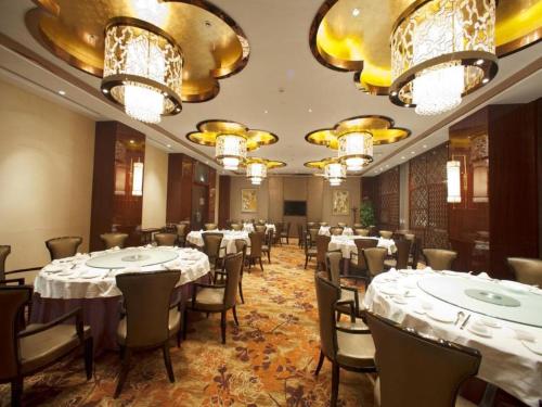 Imagen general del Hotel Zhengzhou Swan City International. Foto 8