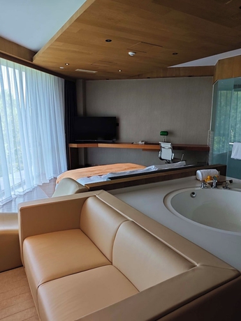 Imagen de la habitación del Hotel Zhi Resort Riverside. Foto 9