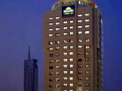 Imagen de los exteriores del Hotel Zhong Xiang. Foto 13