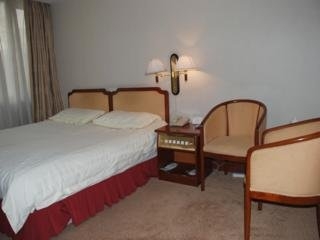 Imagen de la habitación del Hotel Zhong Xie. Foto 3