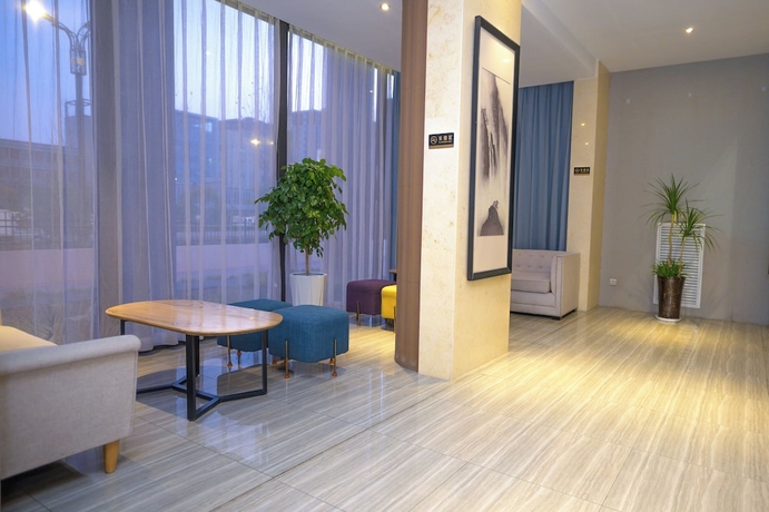 Imagen de la habitación del Hotel Zhong Zhou Elegance. Foto 13