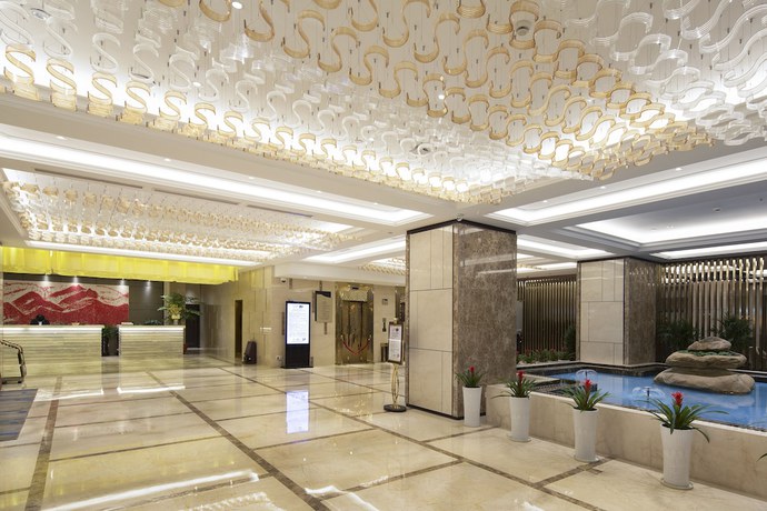 Imagen de los interiores del Hotel Zhonglian Kaixin. Foto 16