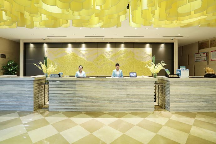 Imagen de los interiores del Hotel Zhonglian Kaixin. Foto 18