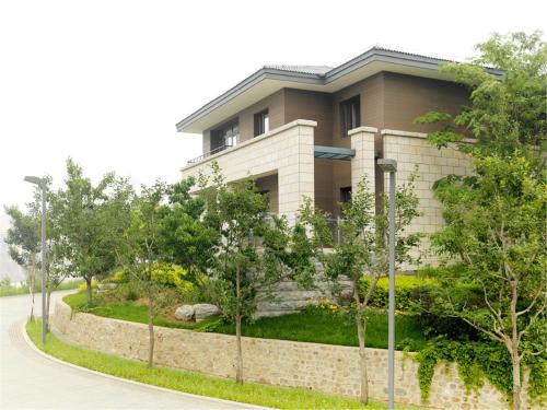 Imagen de los exteriores del Hotel Zhongxin Jinling And Resort. Foto 14