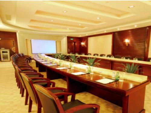 Imagen general del Hotel Zhongzhou International. Foto 17