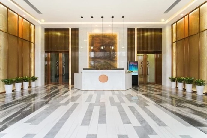 Imagen de los interiores del Hotel Zhuhai Boruiwan Binjiang. Foto 18