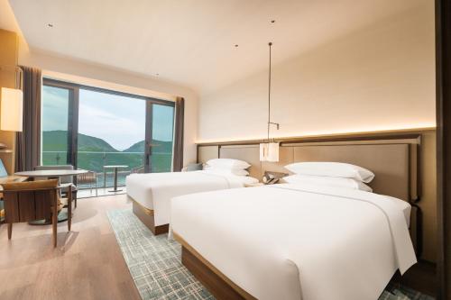 Imagen de la habitación del Hotel Zhuhai Dong\'ao Island Marriott Resort and Spa. Foto 8