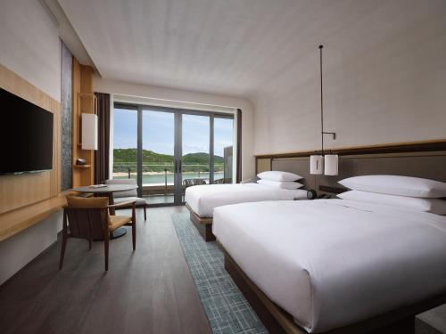 Imagen de la habitación del Hotel Zhuhai Dong\'ao Island Marriott Resort and Spa. Foto 9