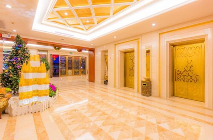 Imagen de los interiores del Hotel Zhuhai Guotai. Foto 15