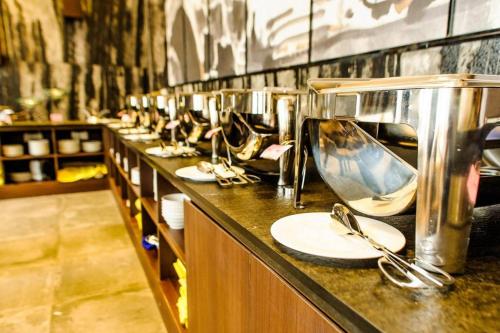 Imagen general del Hotel Zhuhai HongJingWan. Foto 6