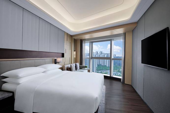 Imagen de la habitación del Hotel Zhuhai Marriott Jinwan. Foto 15