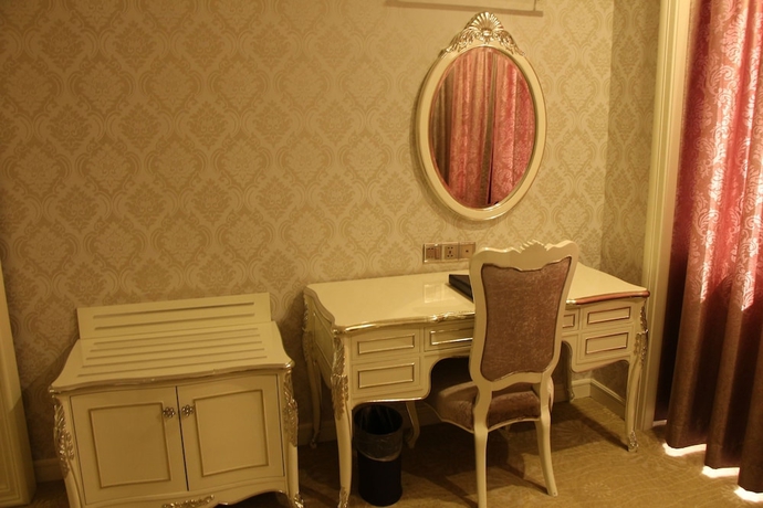Imagen de la habitación del Hotel Zhuhai Rongfeng. Foto 4