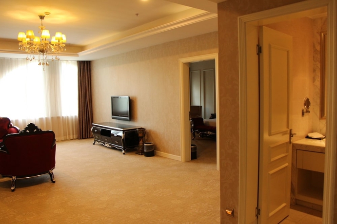 Imagen de la habitación del Hotel Zhuhai Rongfeng. Foto 12