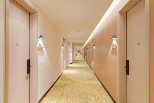 Imagen general del Hotel Zhuhai Xiangwang. Foto 3