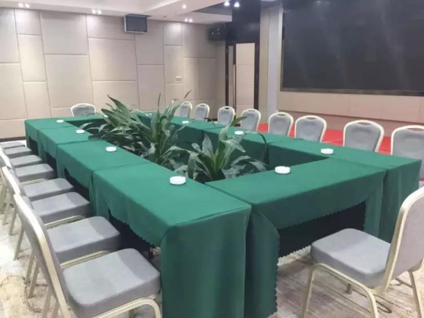 Imagen de los interiores del Hotel Zhuzhou Jinjin Haiyue. Foto 17