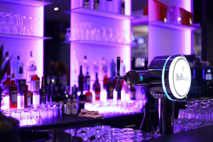 Imagen del bar/restaurante del Hotel Zi And Lounge. Foto 5