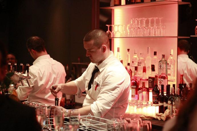 Imagen del bar/restaurante del Hotel Zi And Lounge. Foto 6