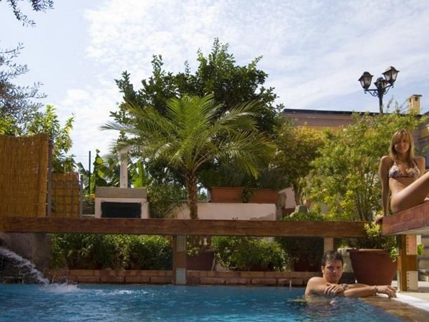 Imagen general del Hotel Zi' Carmela. Foto 2