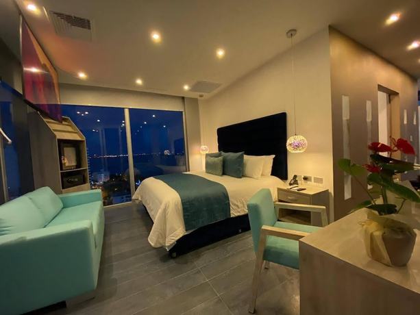 Imagen de la habitación del Hotel ZiOne Luxury Cartagena. Foto 10