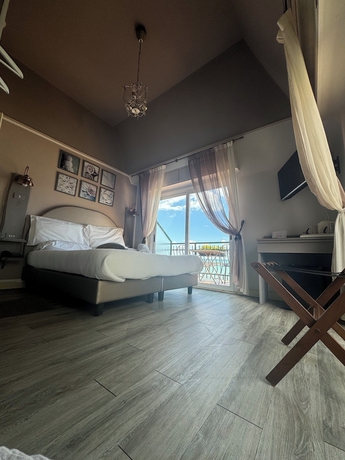 Imagen de la habitación del Hotel Zia Piera. Foto 9