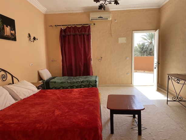 Imagen de la habitación del Hotel Ziad. Foto 8