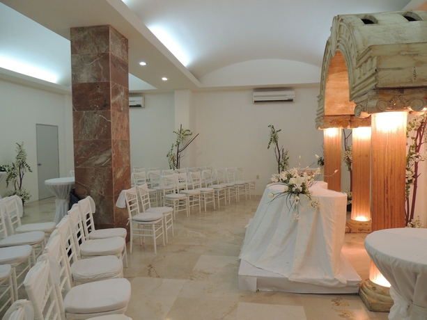 Imagen de los interiores del Hotel Ziami. Foto 16