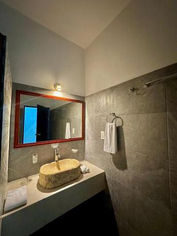 Imagen general del Hotel Zibahun. Foto 11