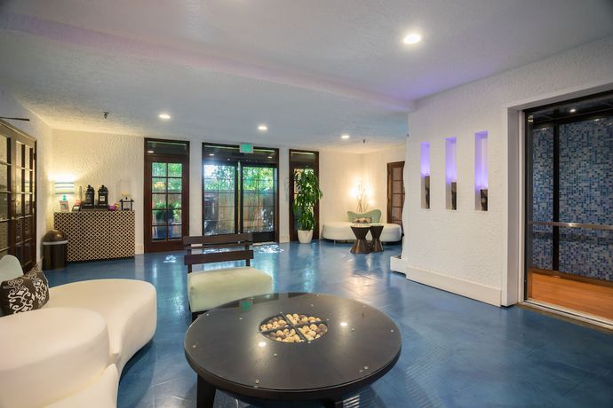 Imagen de los interiores del Hotel Zico. Foto 18