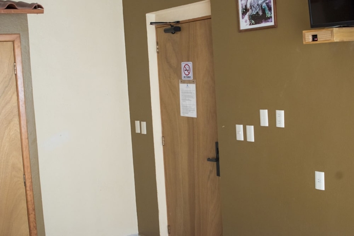 Imagen de la habitación del Hotel Zihua Express. Foto 16