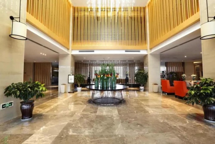 Imagen de los interiores del Hotel Zijing International. Foto 19