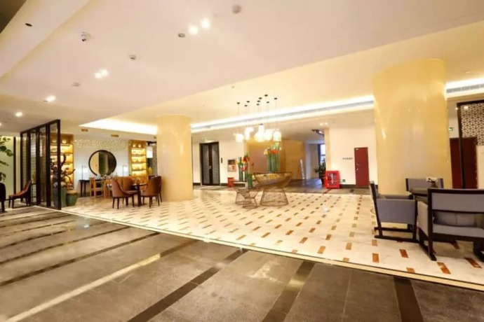 Imagen de los interiores del Hotel Zijing International. Foto 20