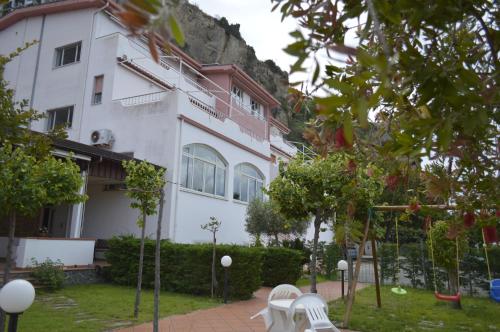 Imagen general del Hotel Zilema. Foto 1