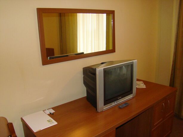 Imagen de la habitación del Hotel Zimbru. Foto 14